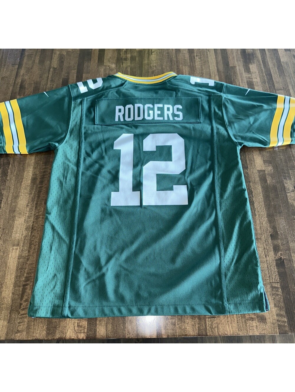 Nike On Field Aaron Rodger’s #12 Green Bay Packers Jersey Youth Large Green NFL